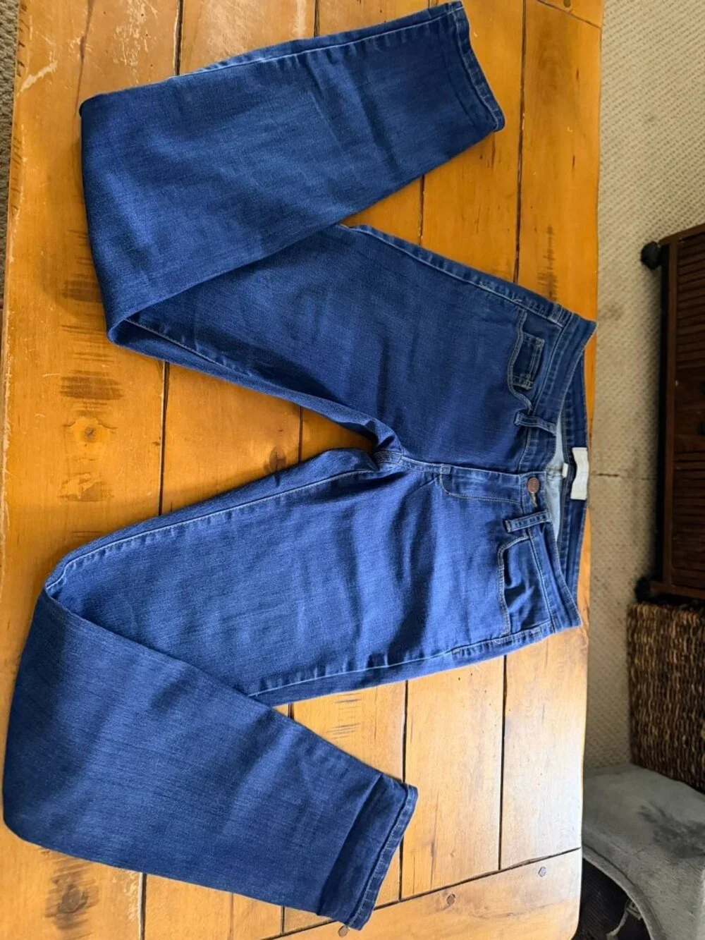 Set Of 3 Womens Denim Jeans In White & Blue Distressed & Classic Styles Multiple